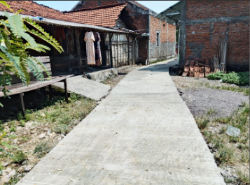 Pembangunan Jalan Beton RT 04 RW 02