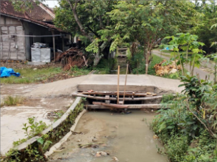 Pembangunan Jembatan RT 06 RW 01